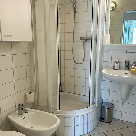 Kaiserhof 108 *